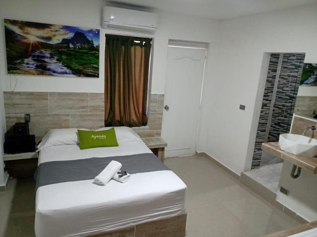 Hotel Brisas Medellín Eksteriør bilde