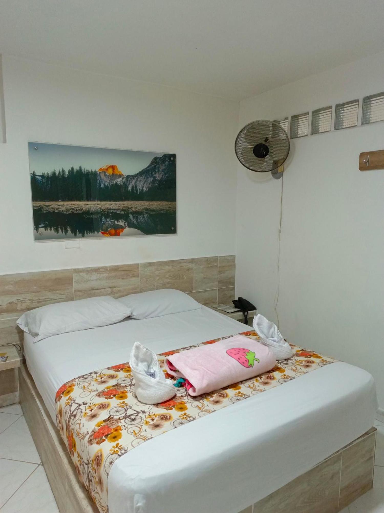 Hotel Brisas Medellín Eksteriør bilde